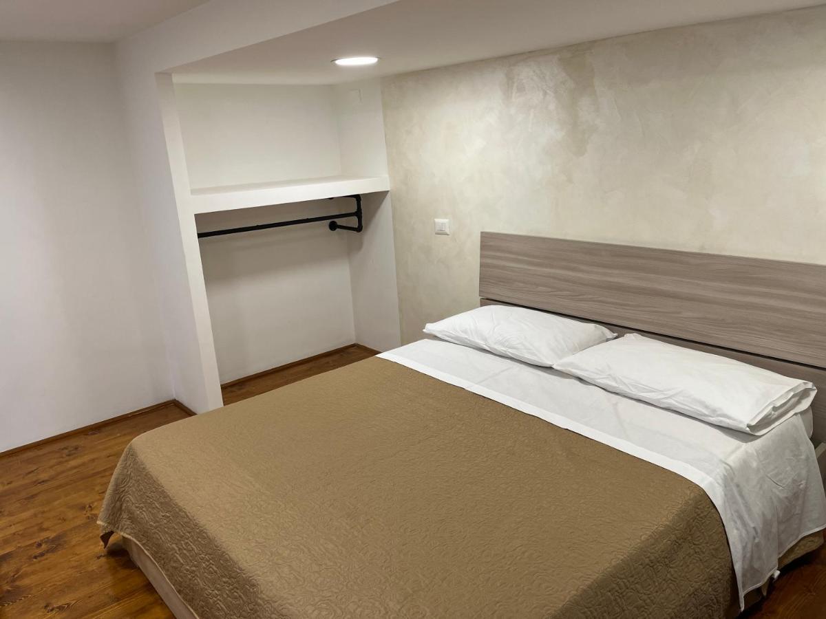 Appartamento Melissa 2 Napoli Ngoại thất bức ảnh