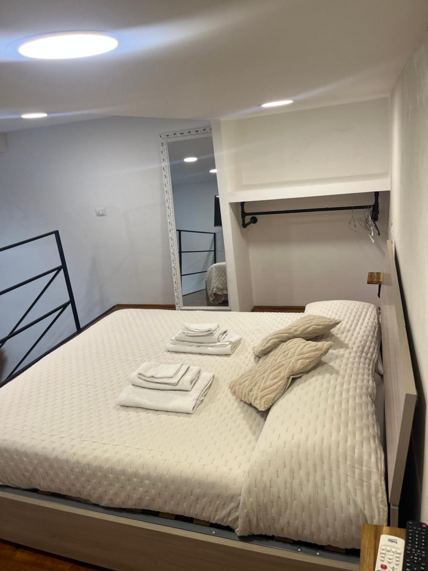 Appartamento Melissa 2 Napoli Ngoại thất bức ảnh