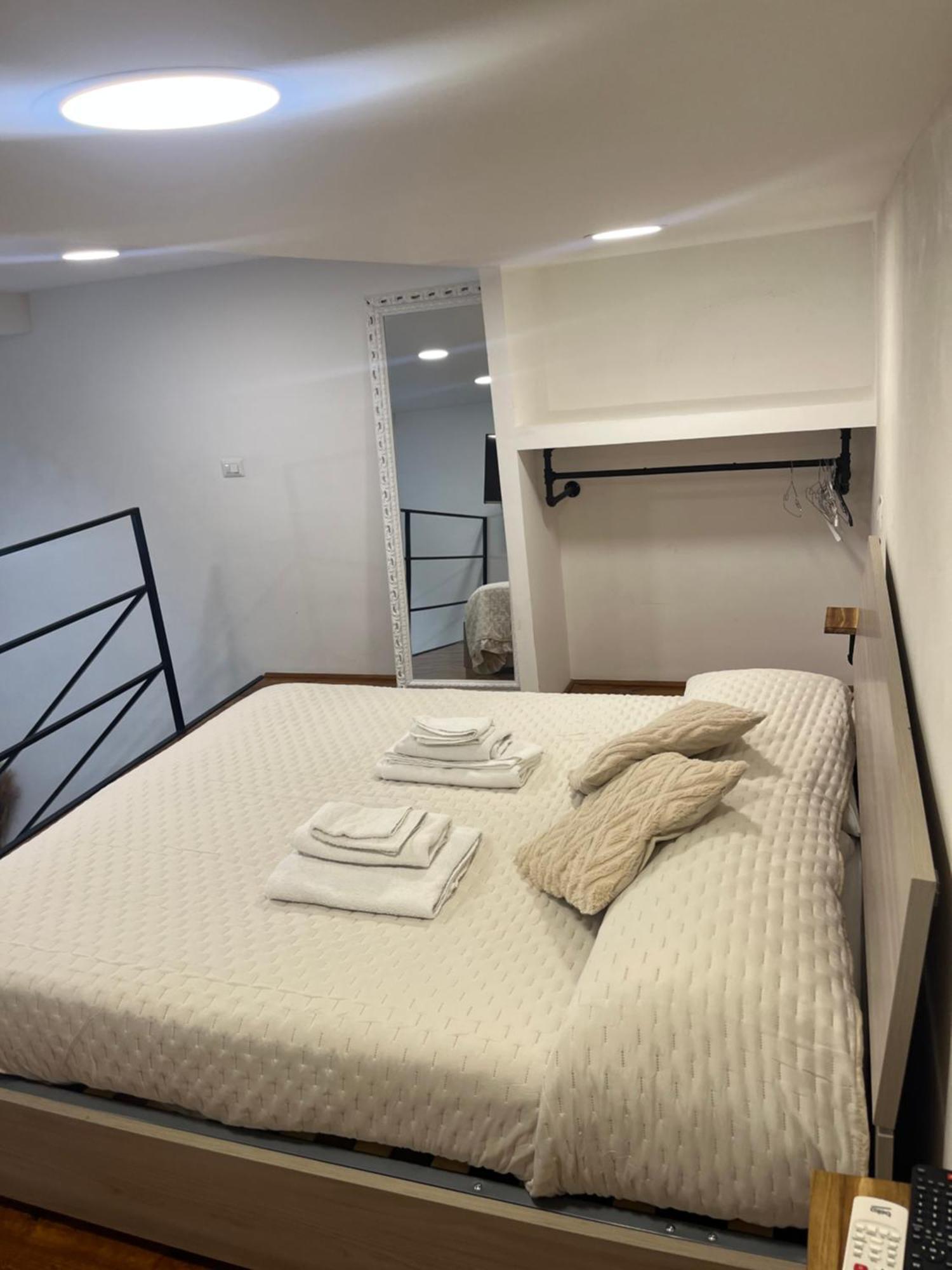 Appartamento Melissa 2 Napoli Ngoại thất bức ảnh